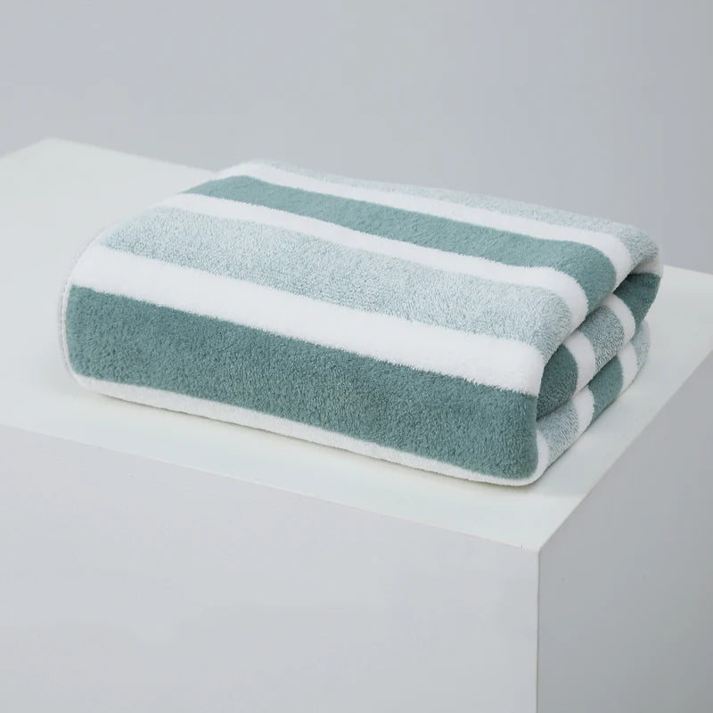 Absorbent Bath Towel