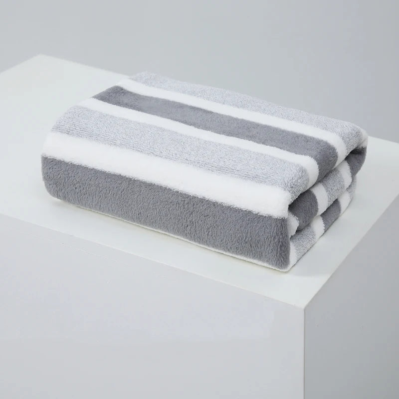 Absorbent Bath Towel