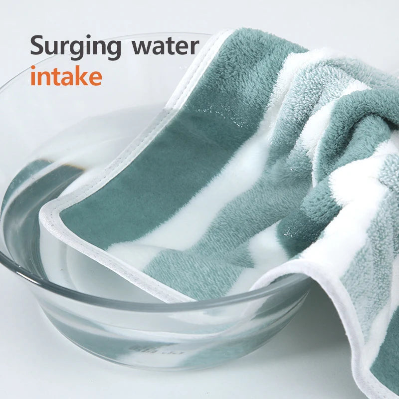 Absorbent Bath Towel